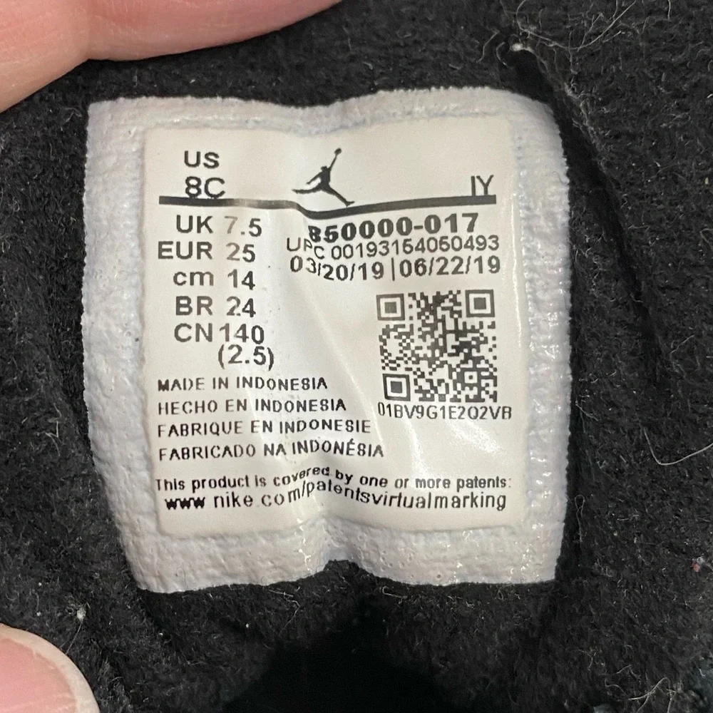 Toddler’s Nike Air Jordans 12 Retro Sz 8C Black Suede on Black with Rubber Sole - Picture 9 of 11